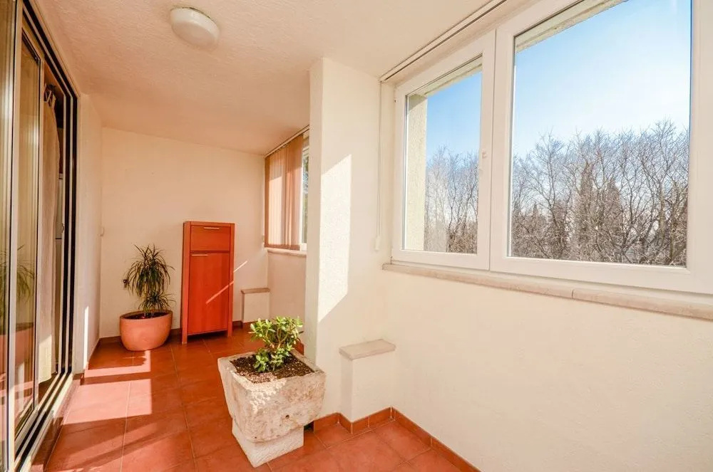Apartment Snjezana