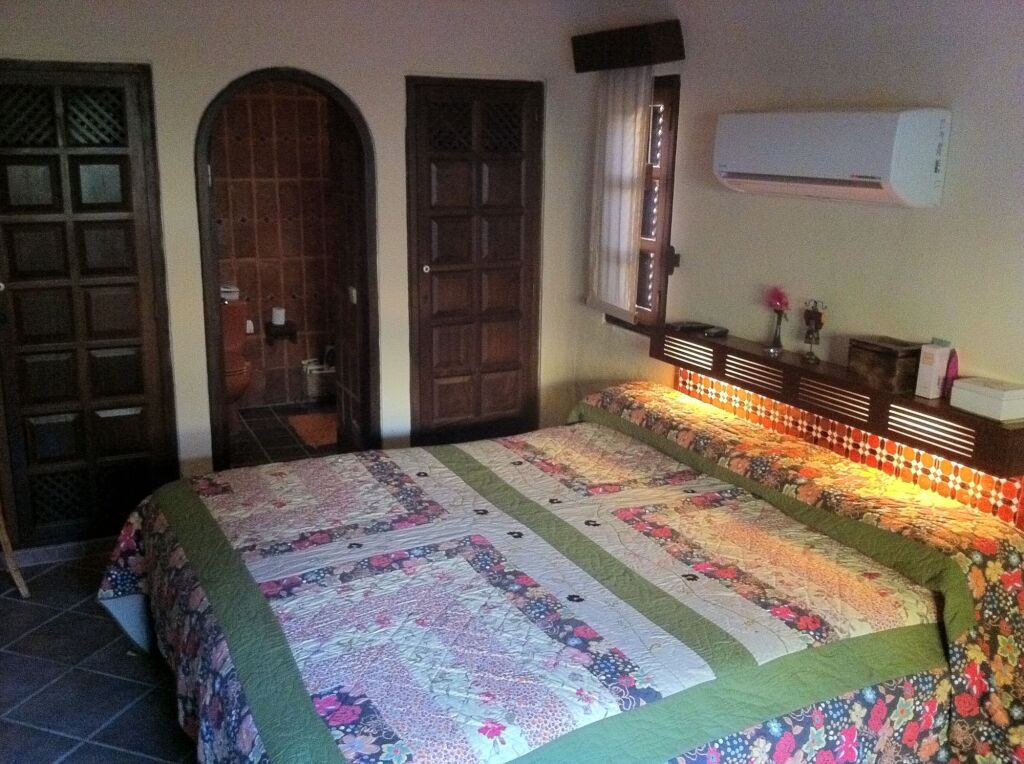 gallery_image_hidden_12