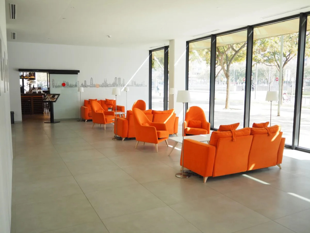 Lobby & Reception