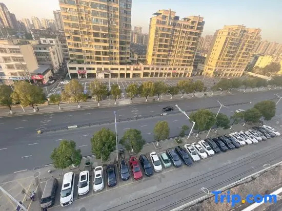 Cloud Collection Hotel (Yichun Yuanzhou High-Speed Railway Station)