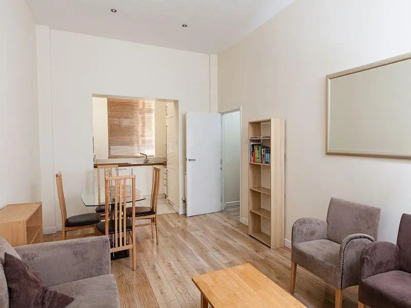 Economy room