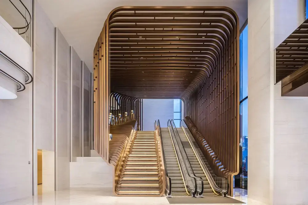 Lobby & Reception