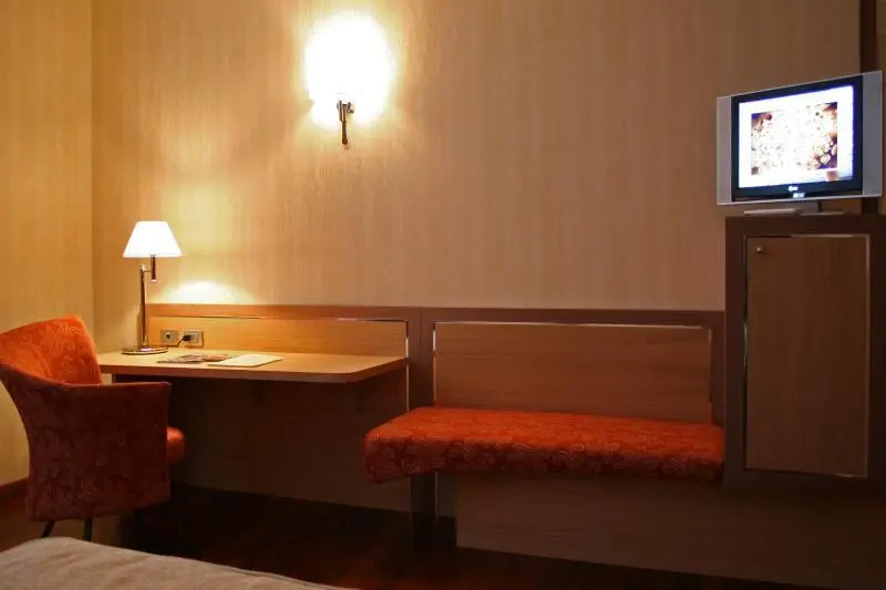 Poli Hotel - Chambres