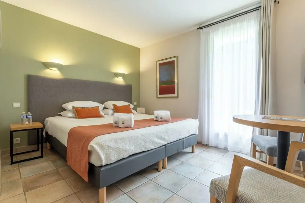 Logis Hôtel La Bastide de Grignan & Restaurant La Chênaie - Chambres