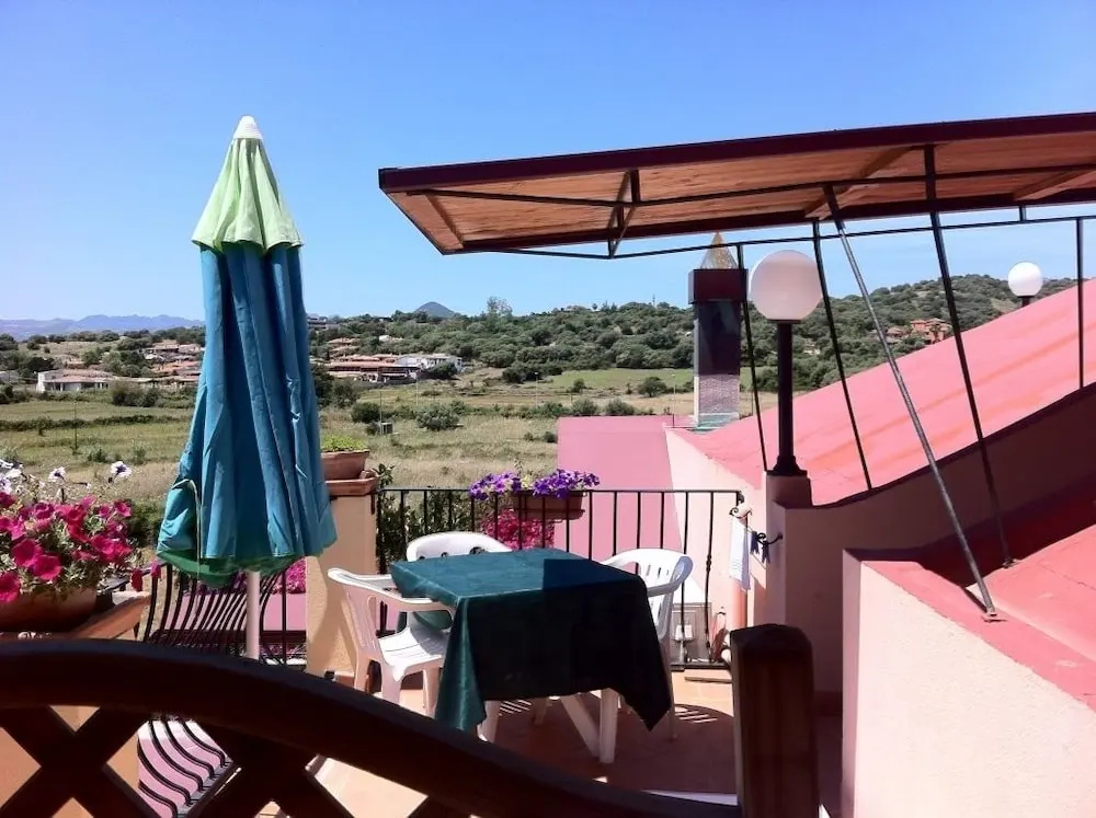 Aparthotel Domus De Janas Sul Mare - Chambres
