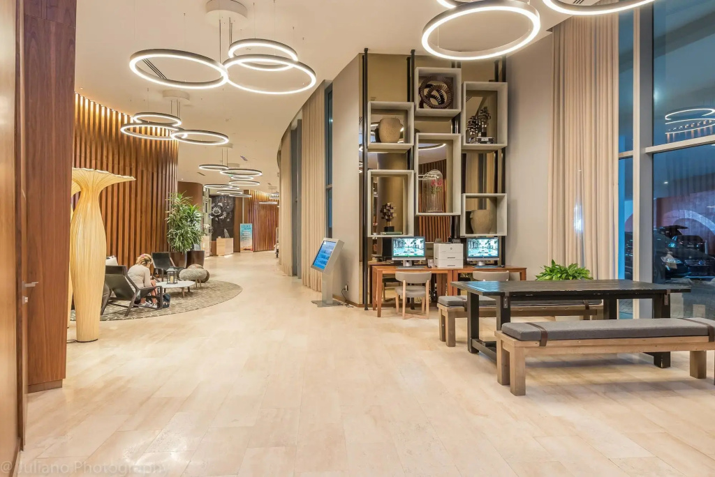 Private Ocean Condos - Hyde Beach Resort
