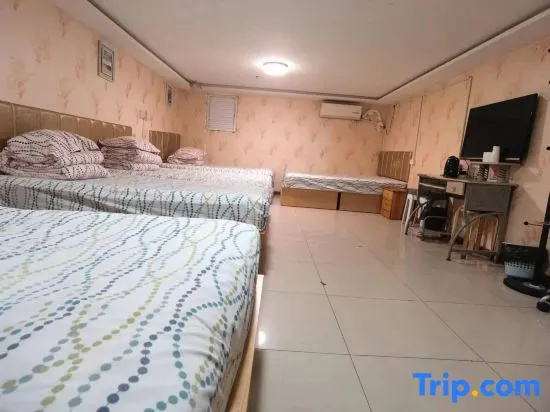 Bed in Dorm (male dorm)