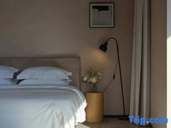 2 Bedrooms Double Suite (full double bed)