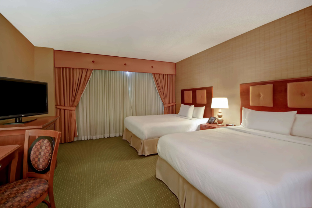 Embassy Suites by Hilton at Hot Springs Convention Center - фото 4