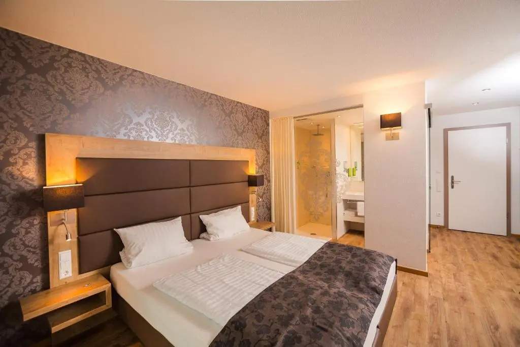 Superior Double room (full double bed)