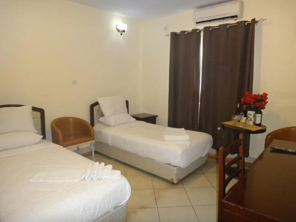Hotel photo 2