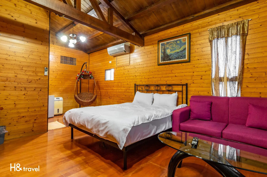Standard Double room (full double bed)