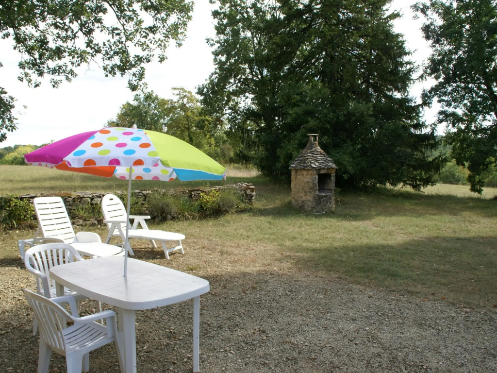 Quaint Home in Berbiguieres, Valley of the Castles at 15min