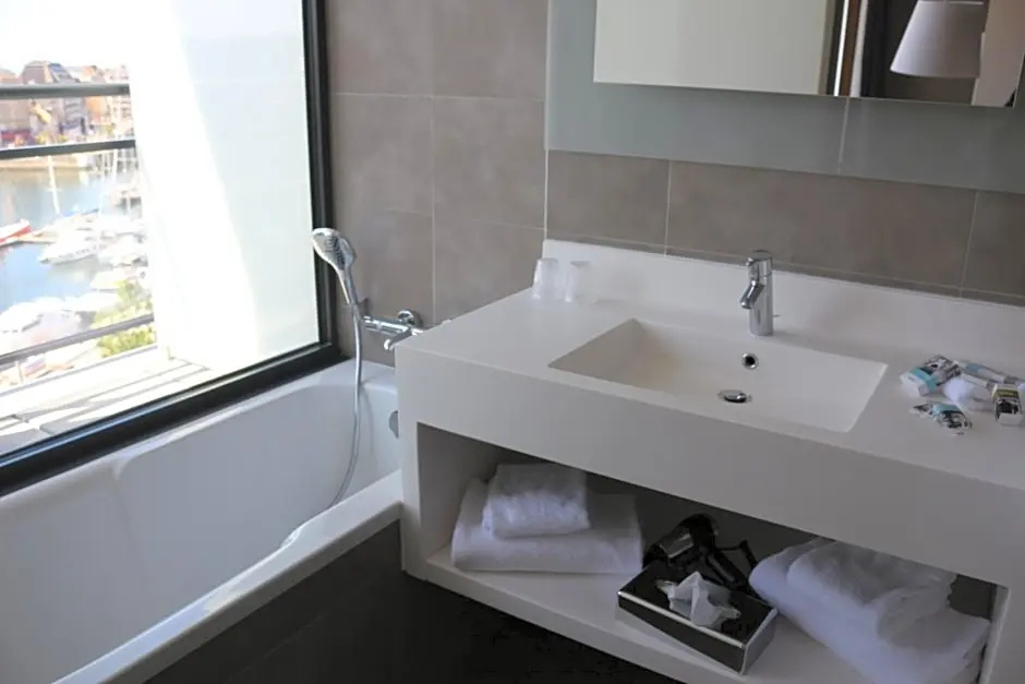 Hotel Mercure Cherbourg Centre Port - Chambres