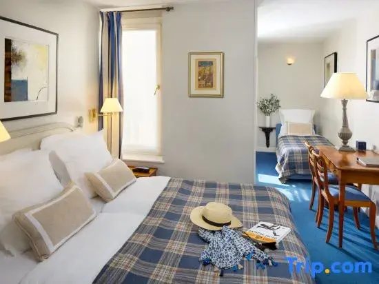 Relais Du Louvre 82