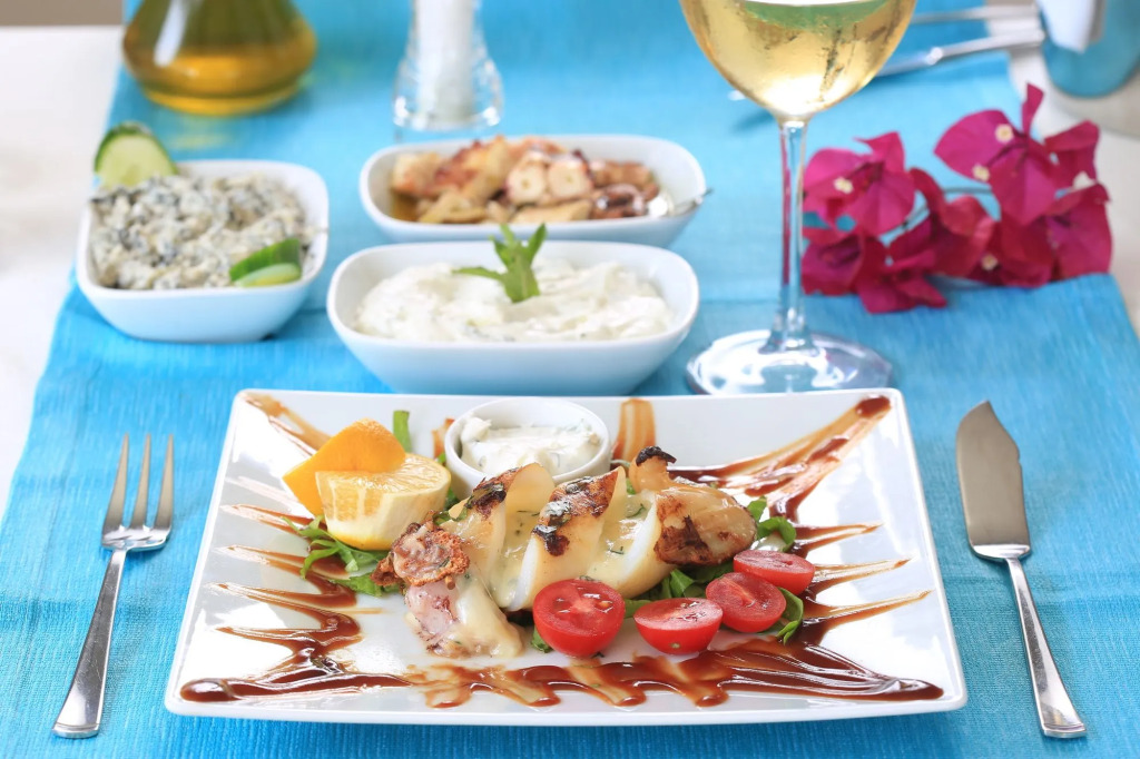 Tymnos Hotel by null