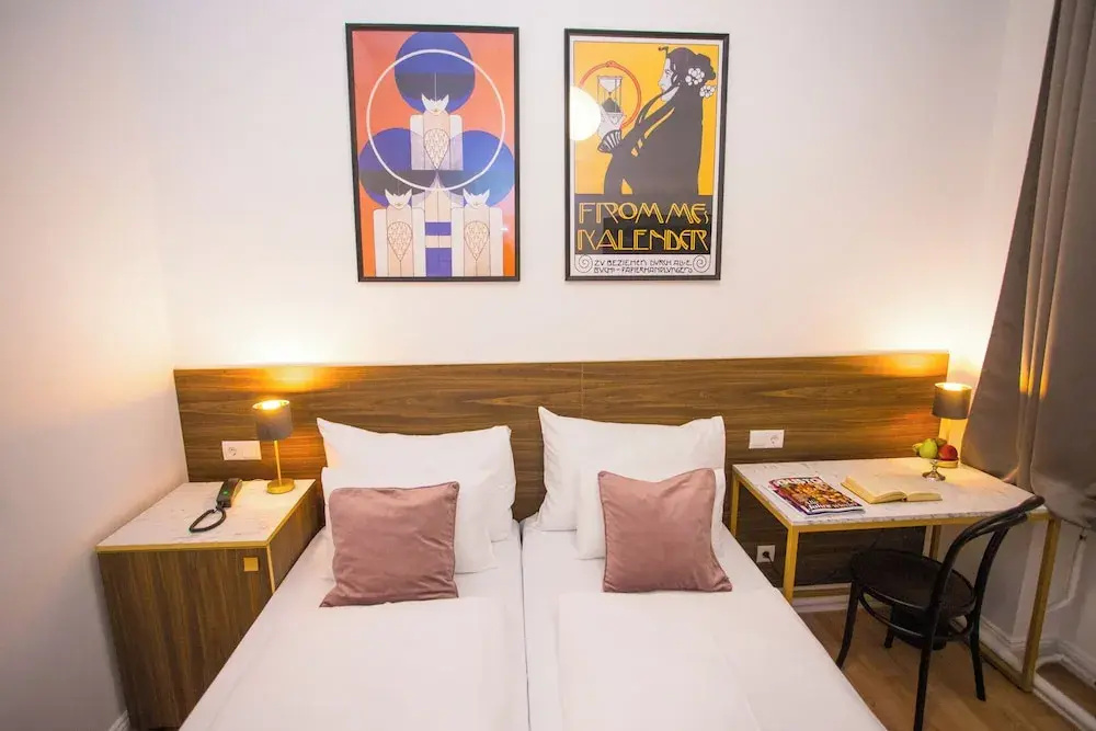 Economy room