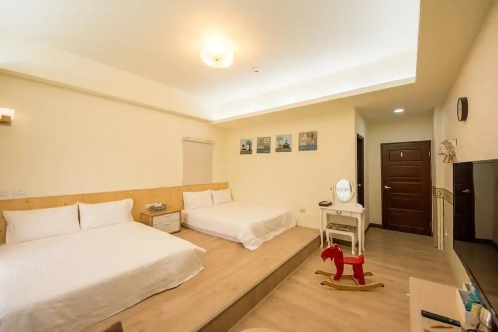 四人房，附設陽台