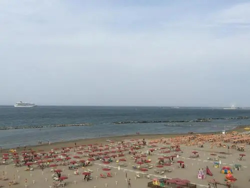 Beach & Waterfront