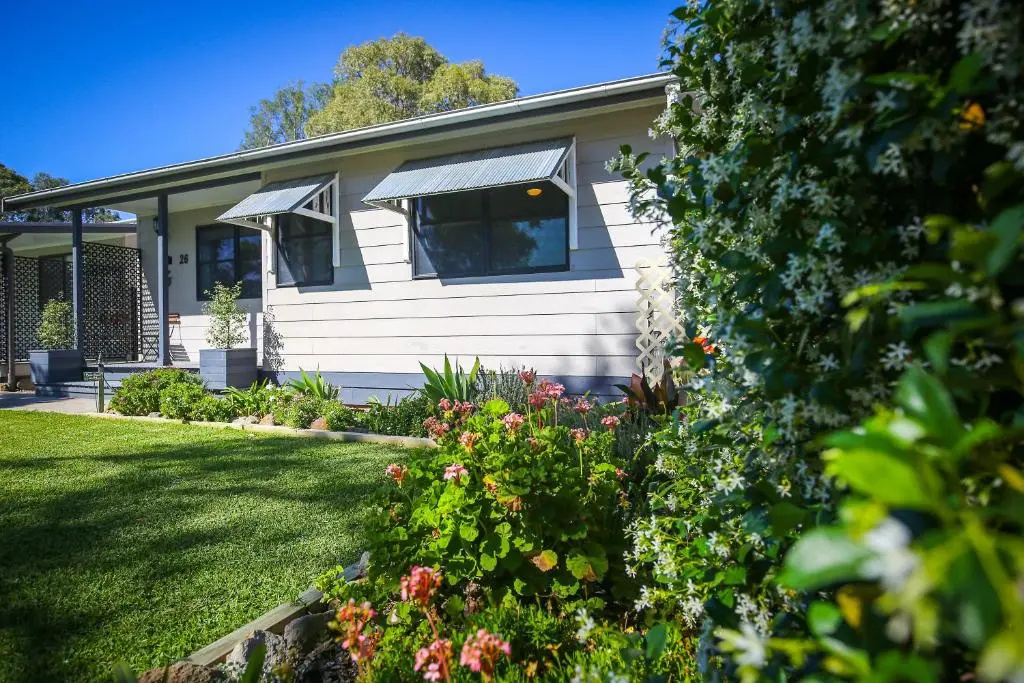 2 Bedrooms Cottage