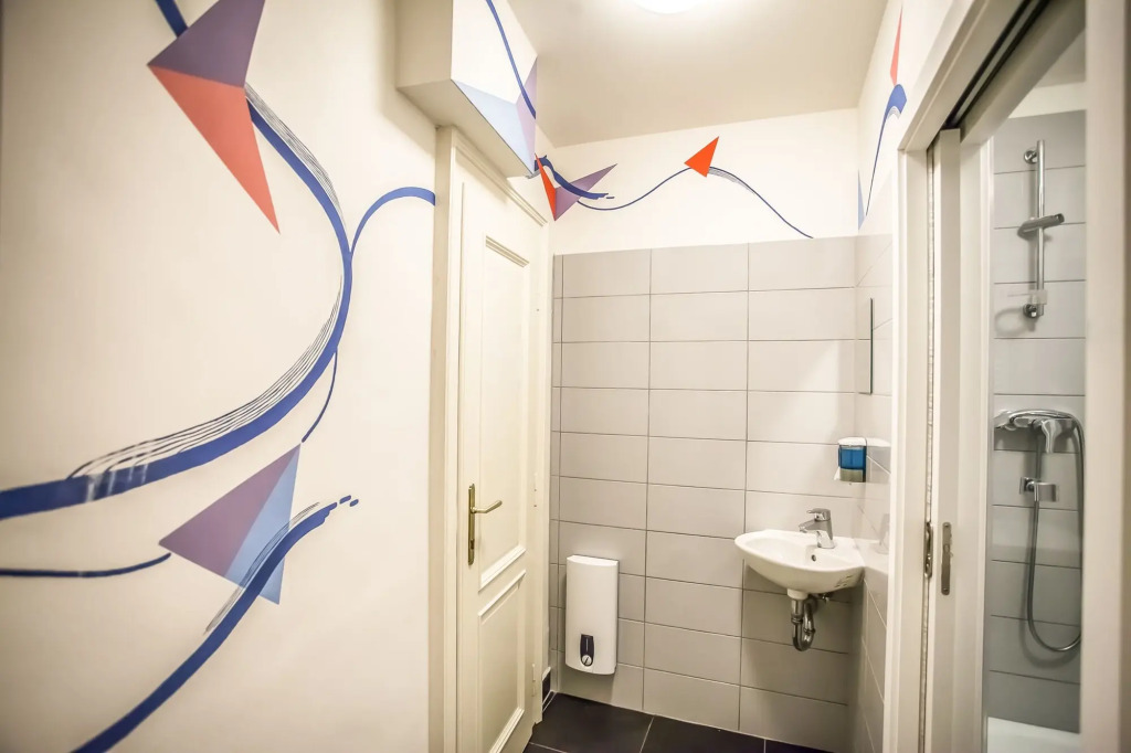 Ahoy! Hostel by null