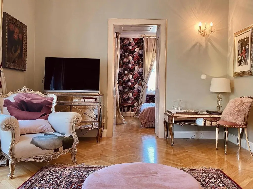 Executive Suite