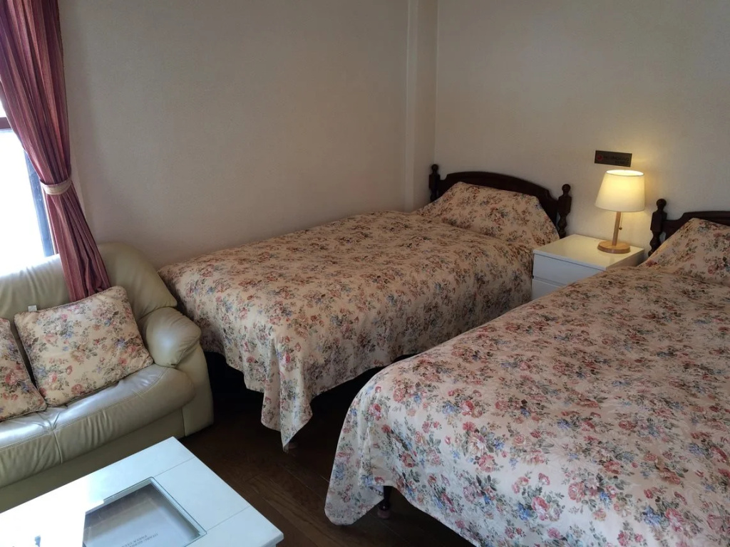 Otaru Guest House