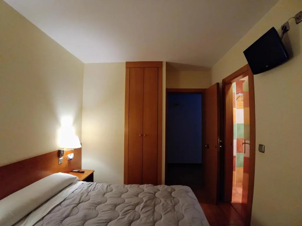 Hostal Prada Borges - Chambres
