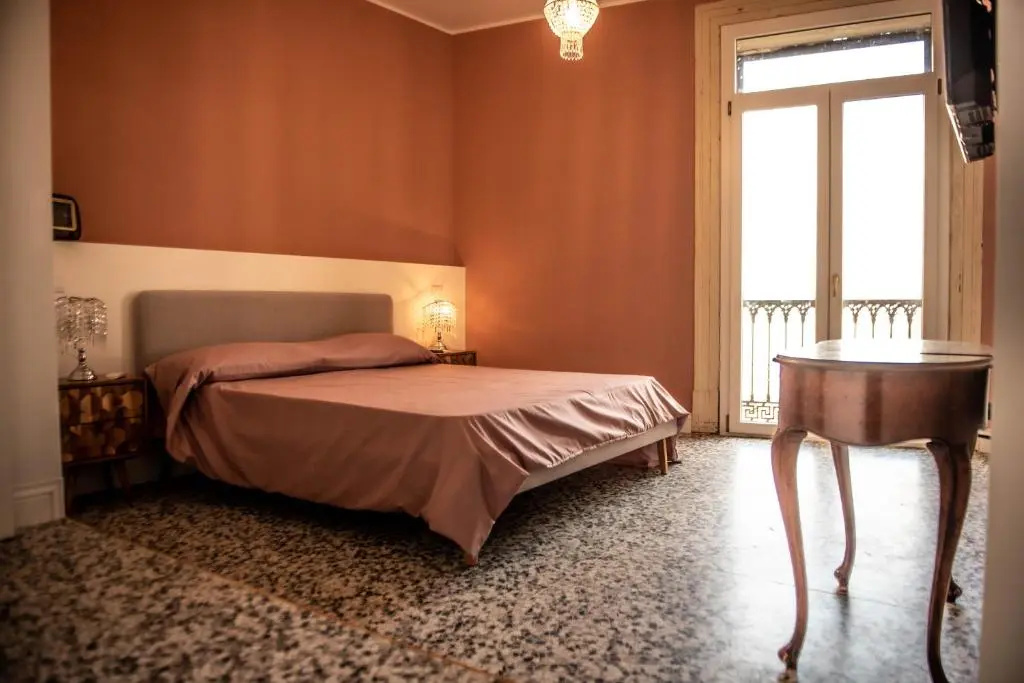 Deluxe Double room with sea view (full double bed)