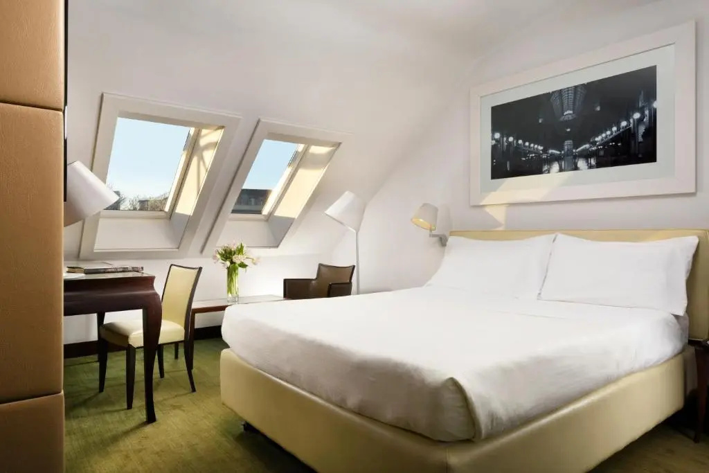Unahotels Cusani Milano - Chambres