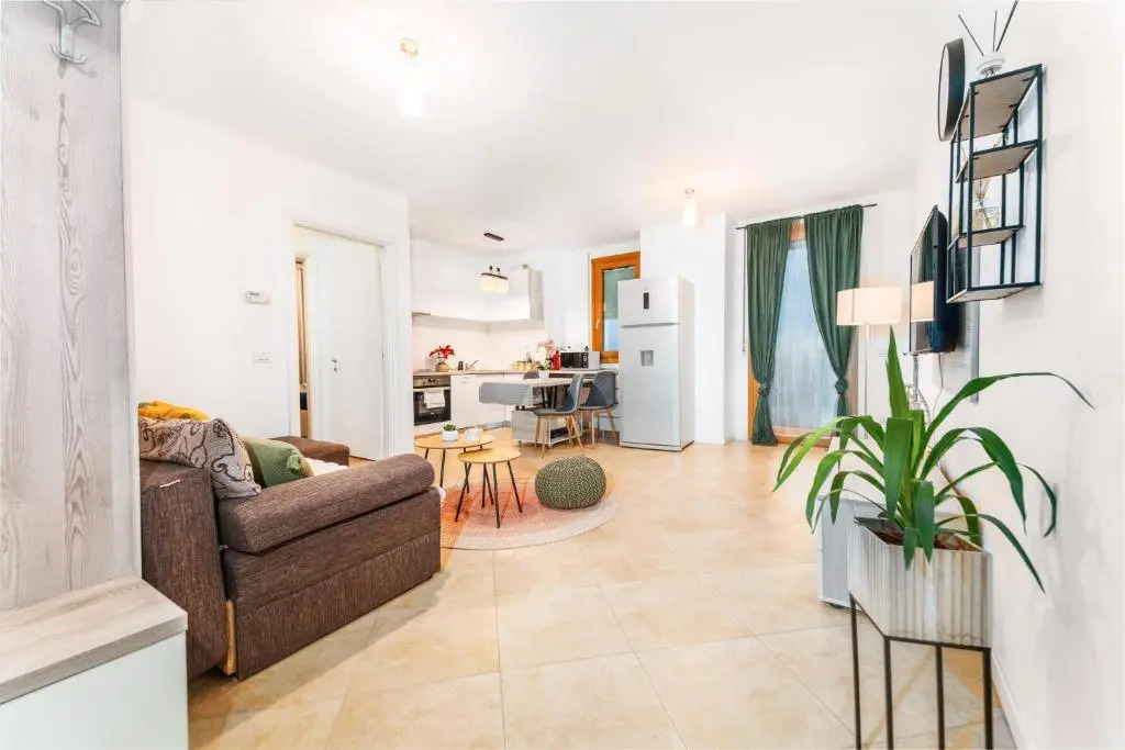 Central 700 square Fructus plaza - Eva apartment - фото 2