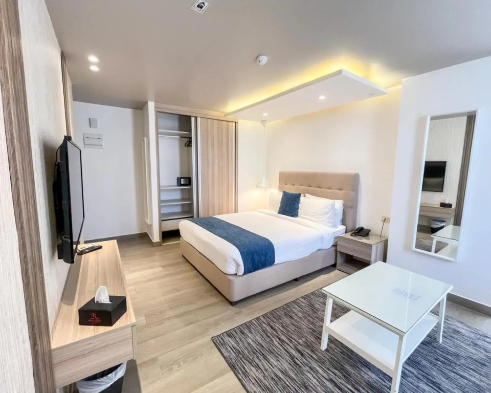 Hotel photo 12