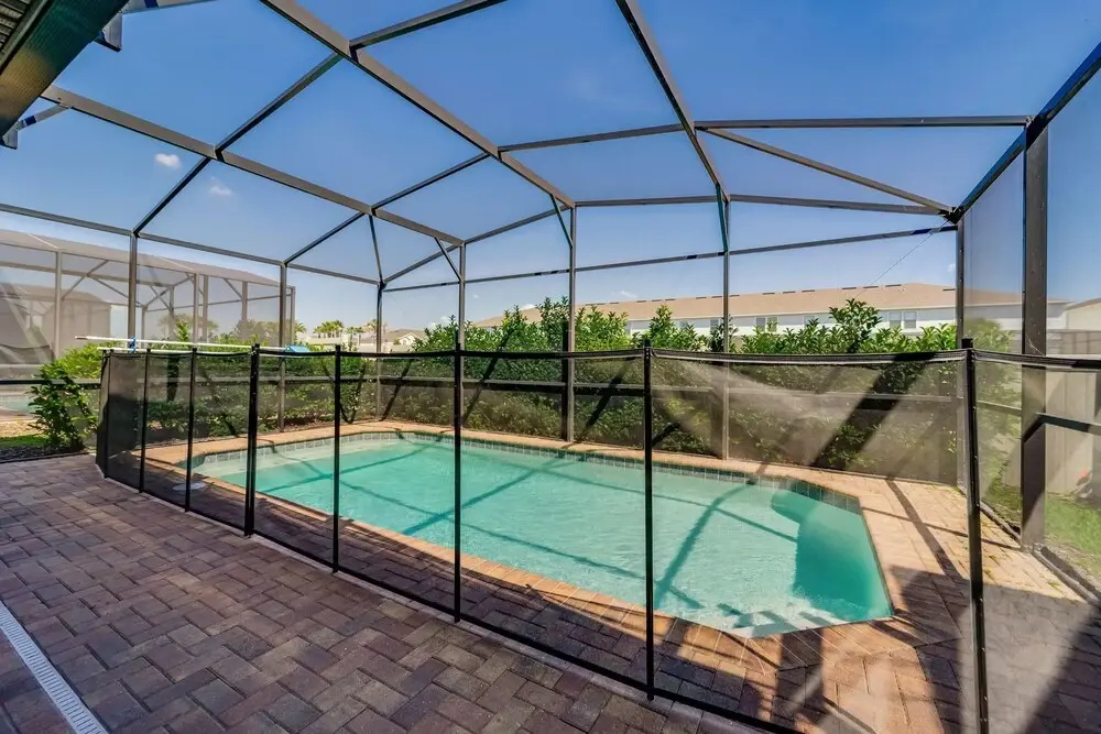 Erin's Windsor at Westside Vacation Home