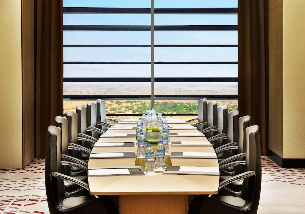 AlRayyan Hotel Doha Curio Collection by Hilton, Доха, Катар мініатюра 9