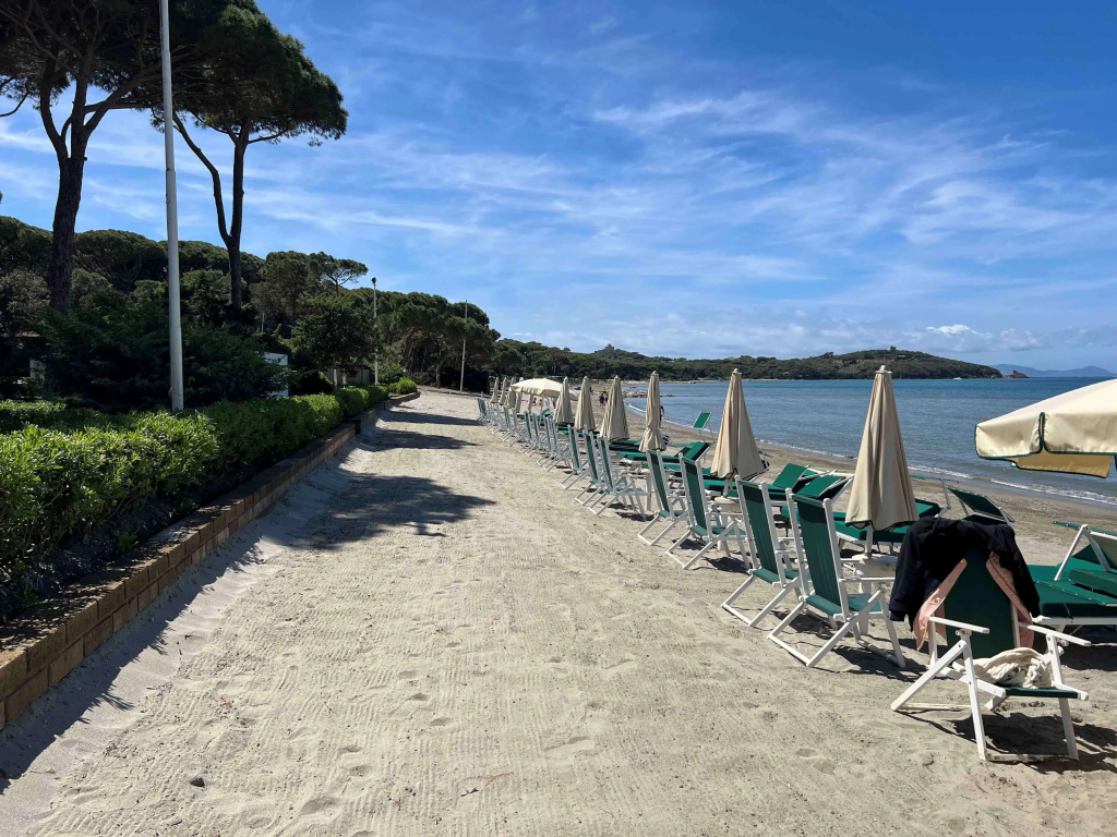 Beach & Waterfront