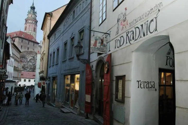 Restaurace A Penzion Pod Radnicí