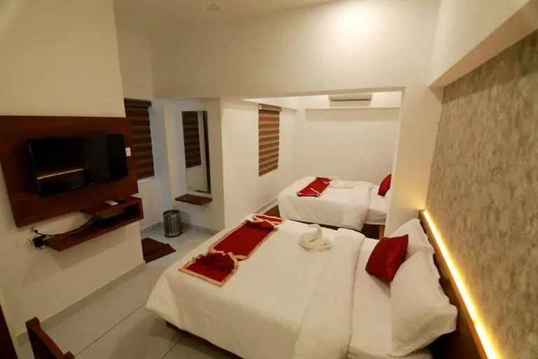 Deluxe Suite