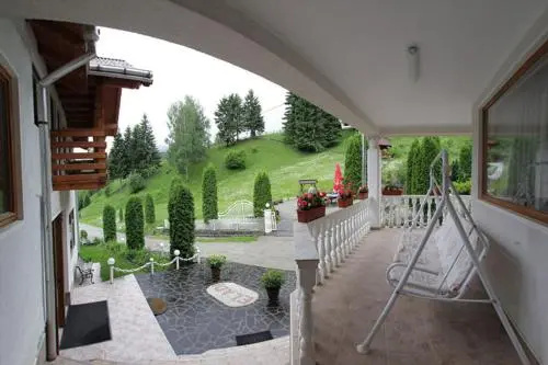 Balcony & Terrace