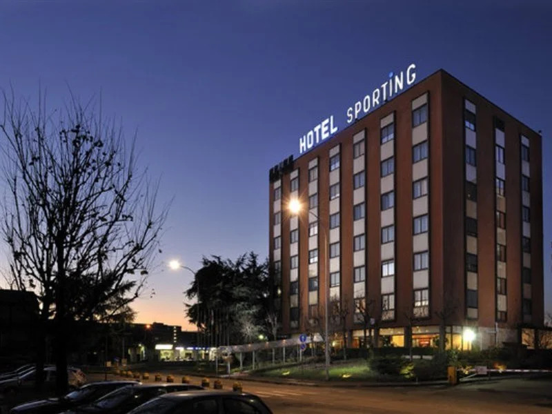 Hotel sporting. Милан отель опера.