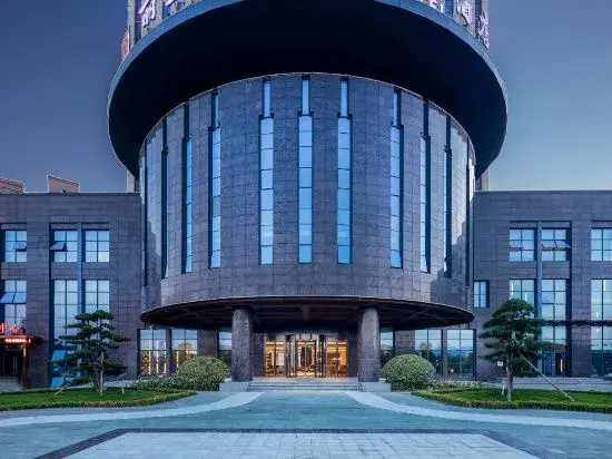Rezen Dong Peninsula Bay Hotel