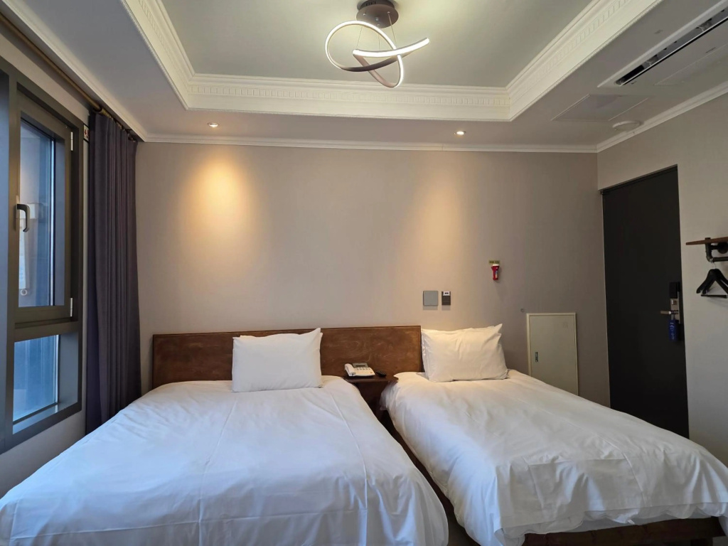 Cornerstone Hotel — 2