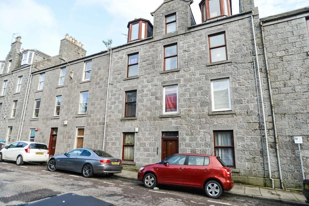 Aberdeen City Modern Apartment