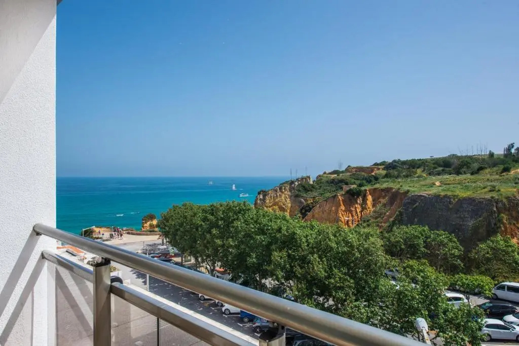 Carvi Beach Hotel - Chambres