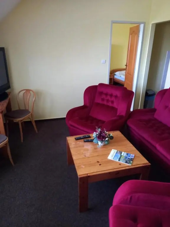 2 Bedrooms Suite