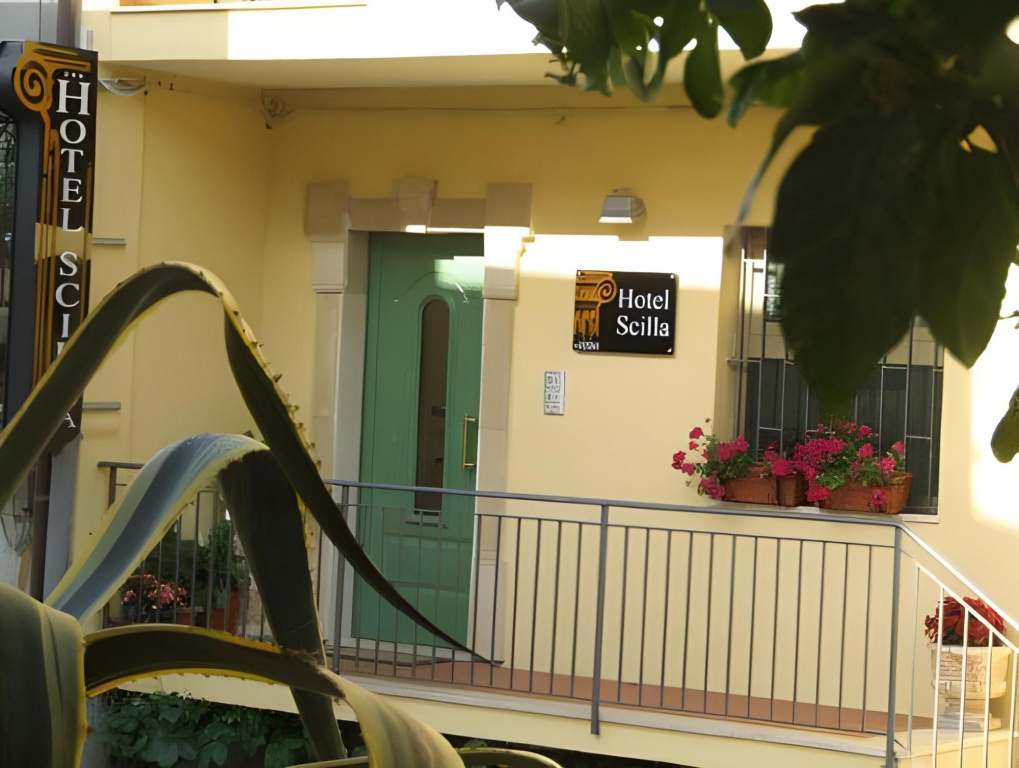 Hotel photo 12