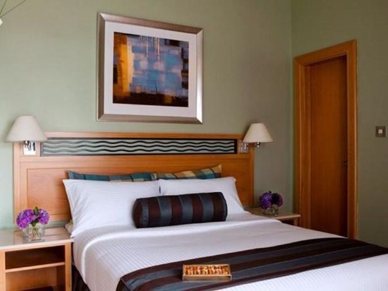 Golden Sands Hotel Apartments