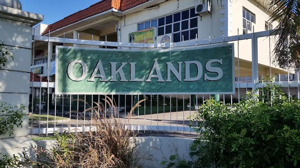 The Oasis at Oaklands Apartment 2