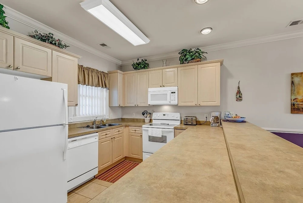 4809 Luster Leaf Circle Magnolia Pointe 202 2br 2ba 2 Bedroom Condo by RedAwning - Chambres