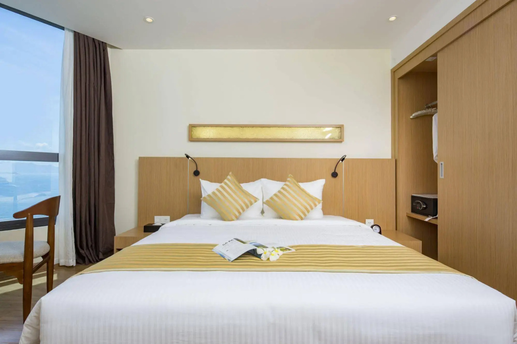 Starcity Hotel & Condotel Beachfront Nha Trang - фото 14