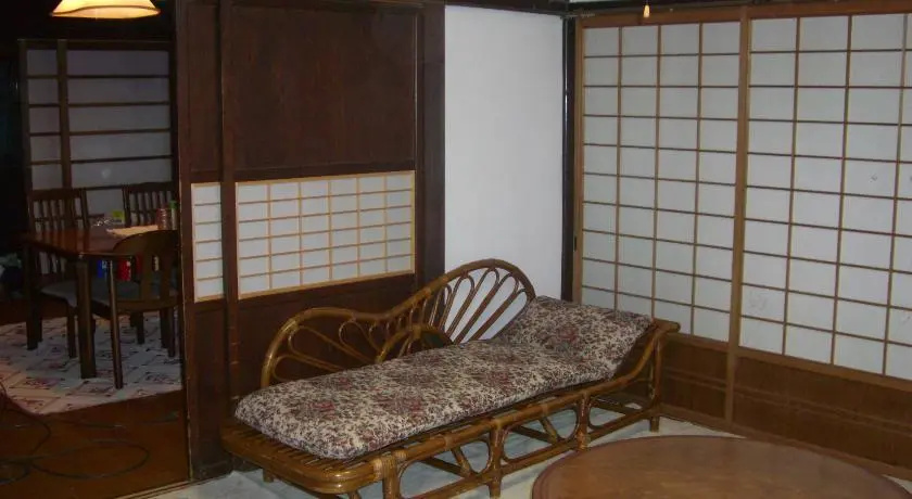 Megu House ZuKu